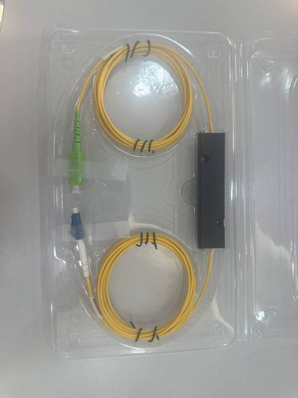 FWDM 1650nm reflection WDM filter mux the OTDR's wavelength 1650nm with 1310/1550 wavelength and output will be 1650+1310/1550 T1260-1610 R 1625-1670